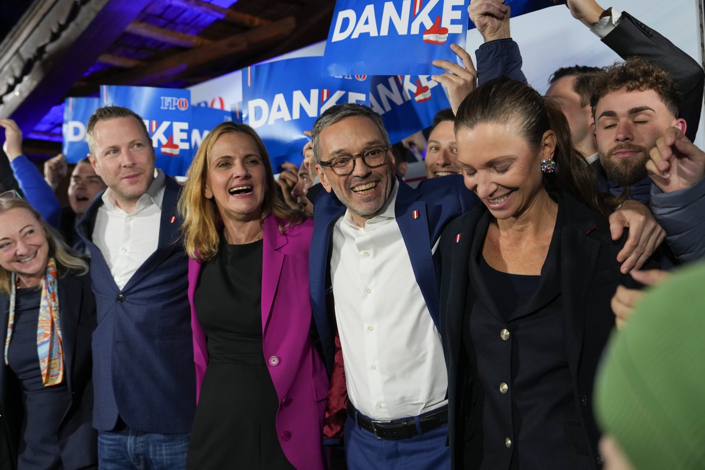 European far right celebrates Austrian election win. But Austria's political future is uncertain | iNFOnews.ca