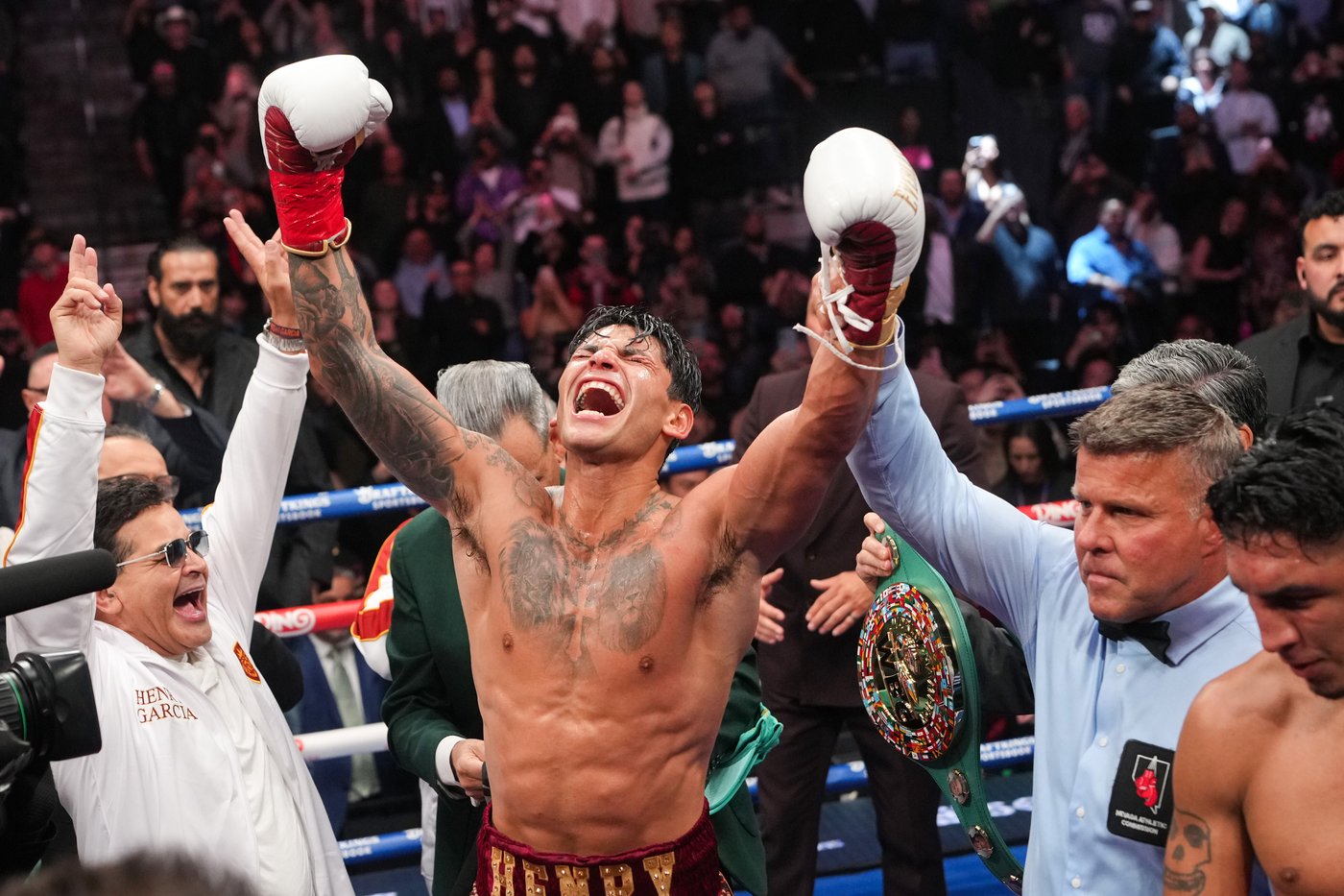 Ryan Garcia beats Mario Barrios by unanimous decision to win the WBC welterweight title | iNFOnews.ca
