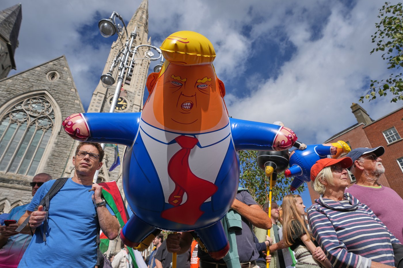 Trump touches a nerve while in Ireland by saying reunification would be 'fantastic' | iNFOnews.ca Trump touches a nerve while in Ireland by saying reunification would be 'fantastic' | iNFOnews.ca