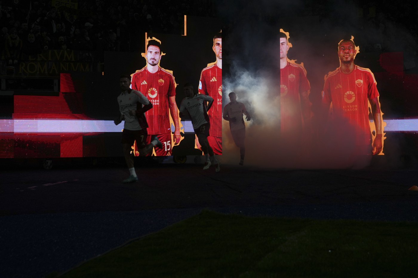 Car lit up in flames outside the stadium before Rome derby as rival fans approach each other | iNFOnews.ca