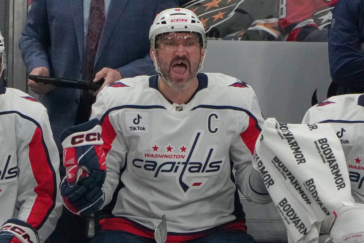 Ovechkin gets assist in what could be his final game as the Capitals defeat the Blue Jackets 2-1 | iNFOnews.ca