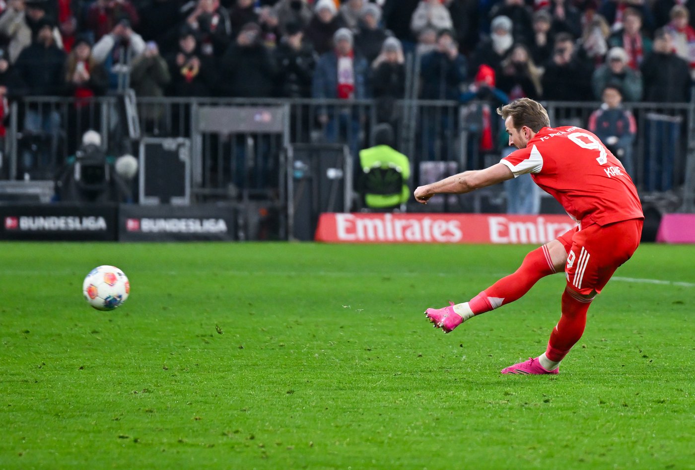 Kane rescues Bayern from slipping to first Bundesliga defeat of the season against last-placed Mainz | iNFOnews.ca Kane rescues Bayern from slipping to first Bundesliga defeat of the season against last-placed Mainz | iNFOnews.ca