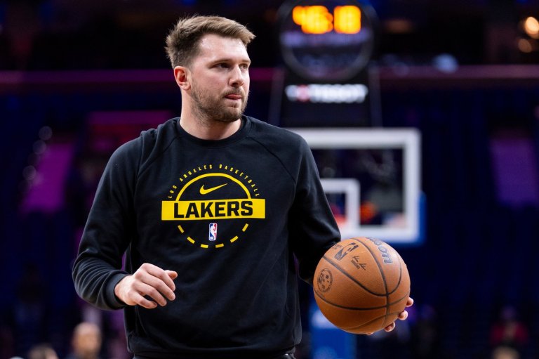 Doncic returns to Lakers' lineup following birth of daughter, James back from nagging sciatica | iNFOnews.ca