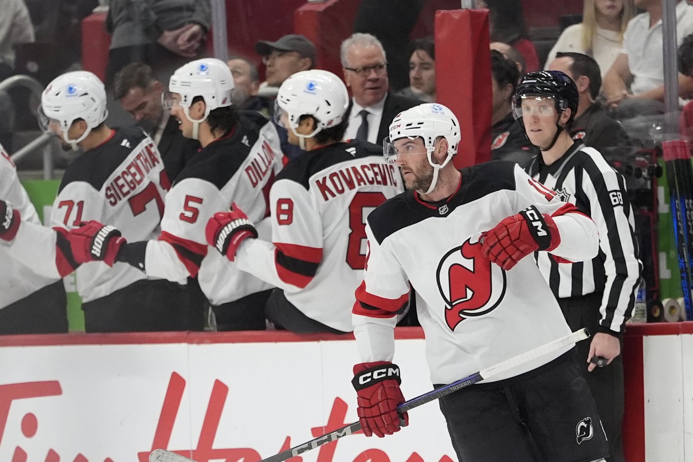 Devils score 3 power-play goals vs. Red Wings' NHL-worst penalty kill in 5-4 win | iNFOnews.ca