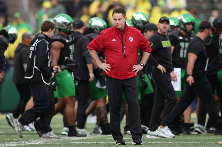 Indiana's Curt Cignetti is unanimous pick for top coach as AP unveils Big Ten midseason awards | iNFOnews.ca