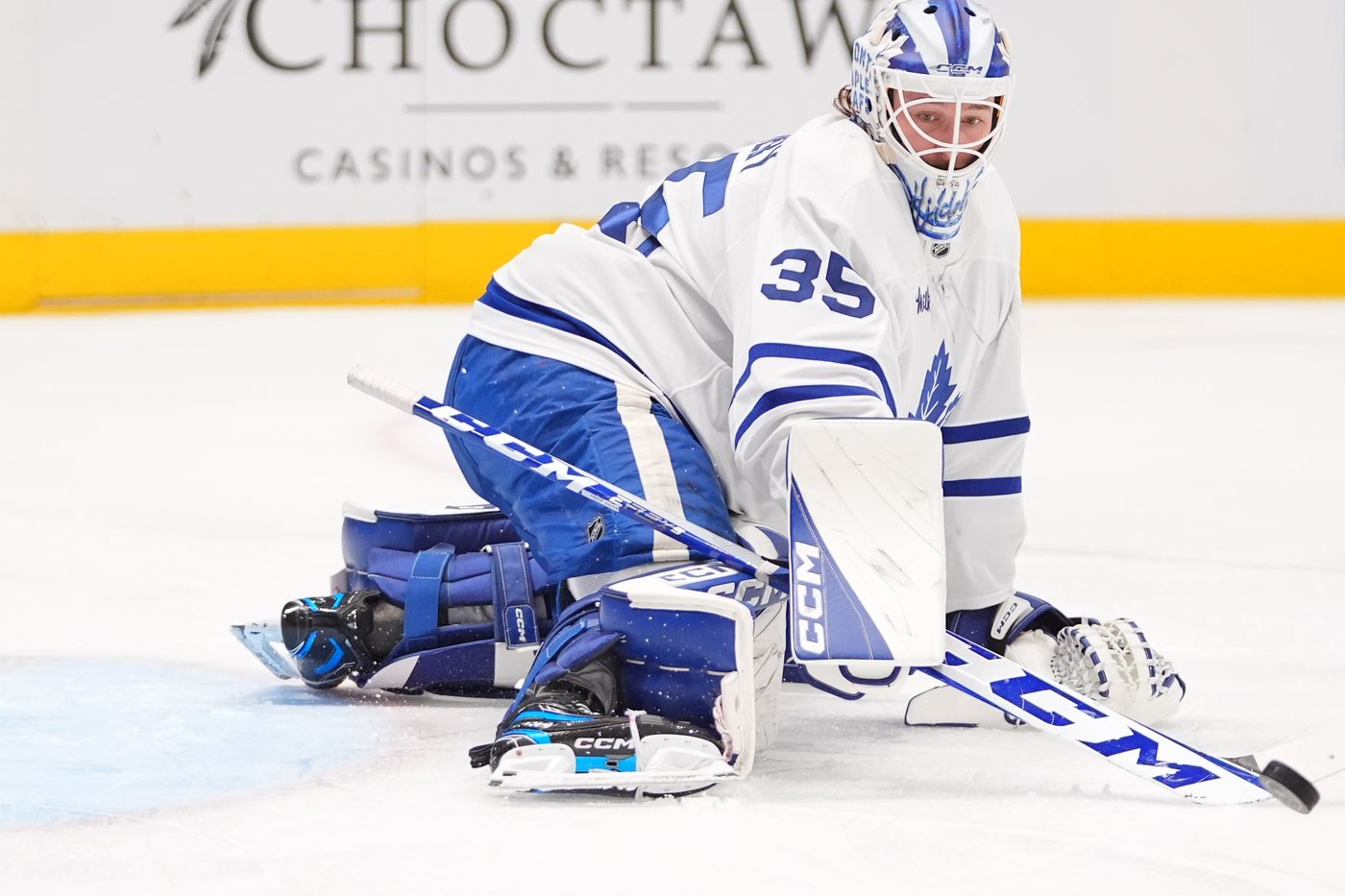 Robertson scores 23rd goal, Oettinger gets 16th win as Stars top Leafs 5-1 | iNFOnews.ca