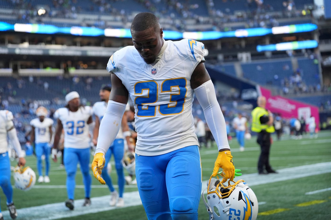 Justin Herbert and the Chargers are still winless with a tough stretch looming | iNFOnews.ca Justin Herbert and the Chargers are still winless with a tough stretch looming | iNFOnews.ca