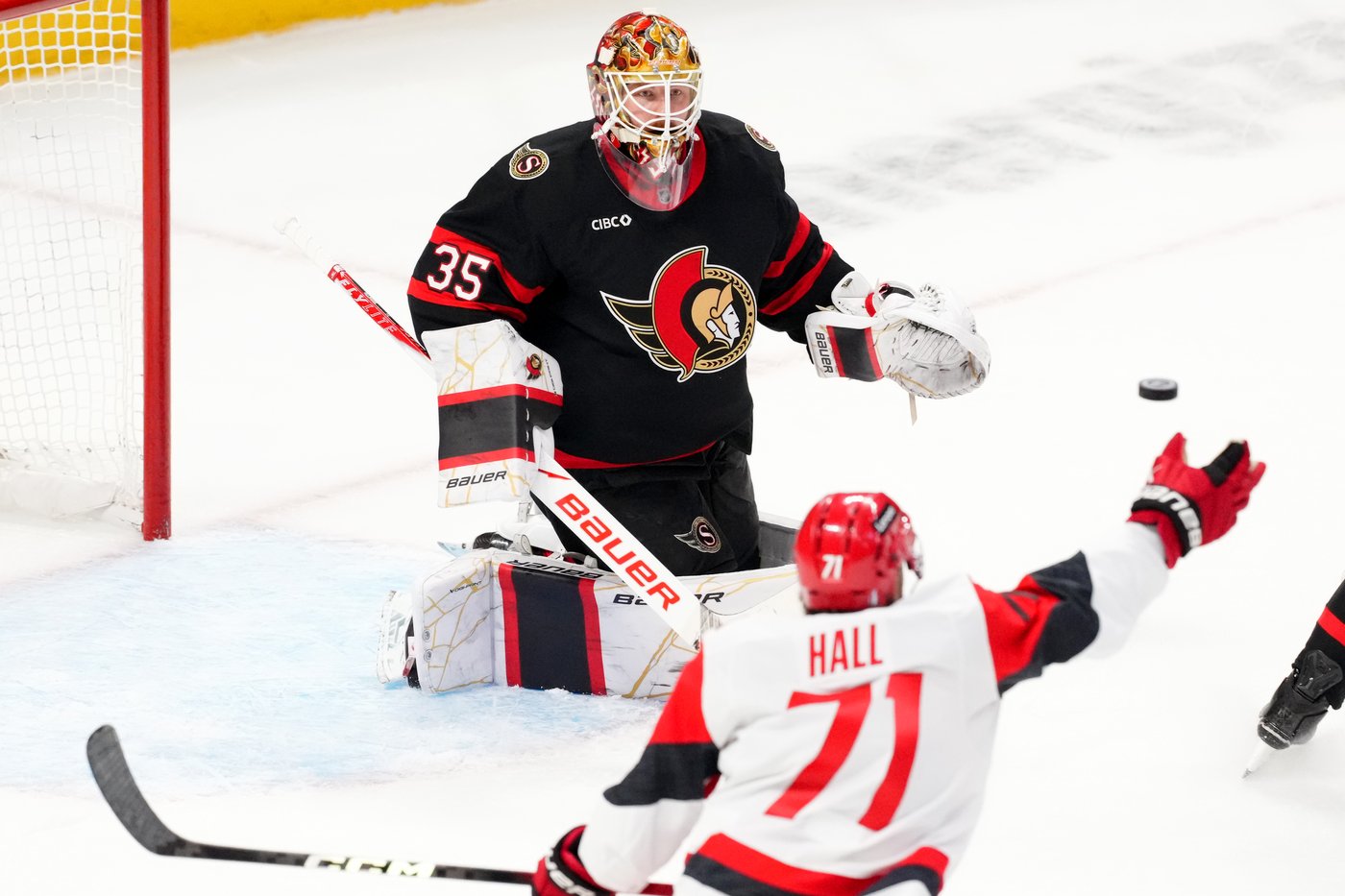 Senators look to Sanderson, Ullmark to lead charge in post-Tkachuk era | iNFOnews.ca Senators look to Sanderson, Ullmark to lead charge in post-Tkachuk era | iNFOnews.ca
