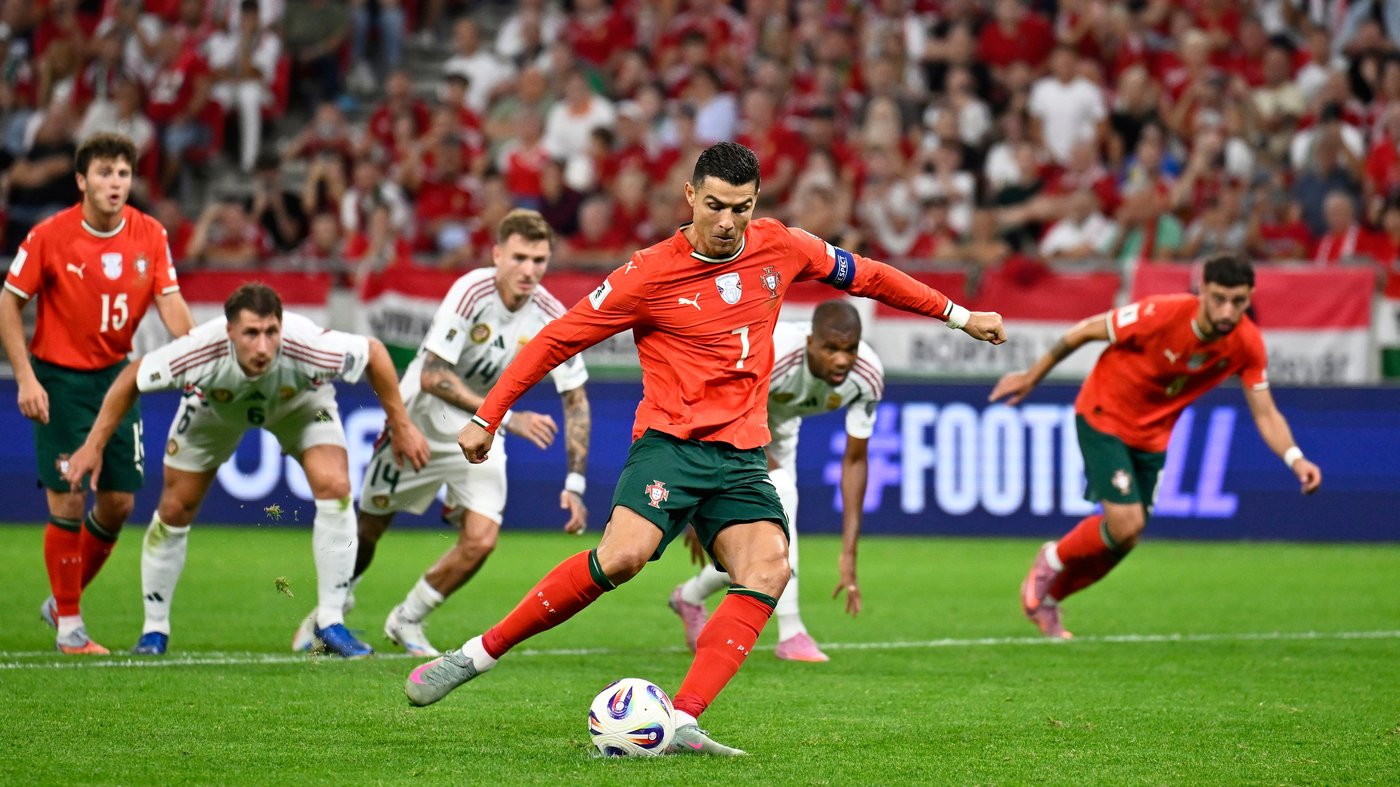 Argentina's Messi, Portugal's Ronaldo and Mexico's Ochoa highlight final FIFA World Cup rosters | iNFOnews.ca