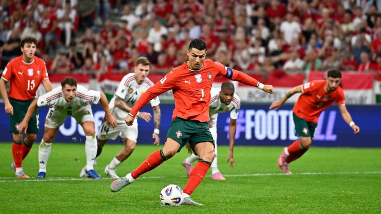 Argentina's Messi, Portugal's Ronaldo and Mexico's Ochoa highlight final FIFA World Cup rosters | iNFOnews.ca