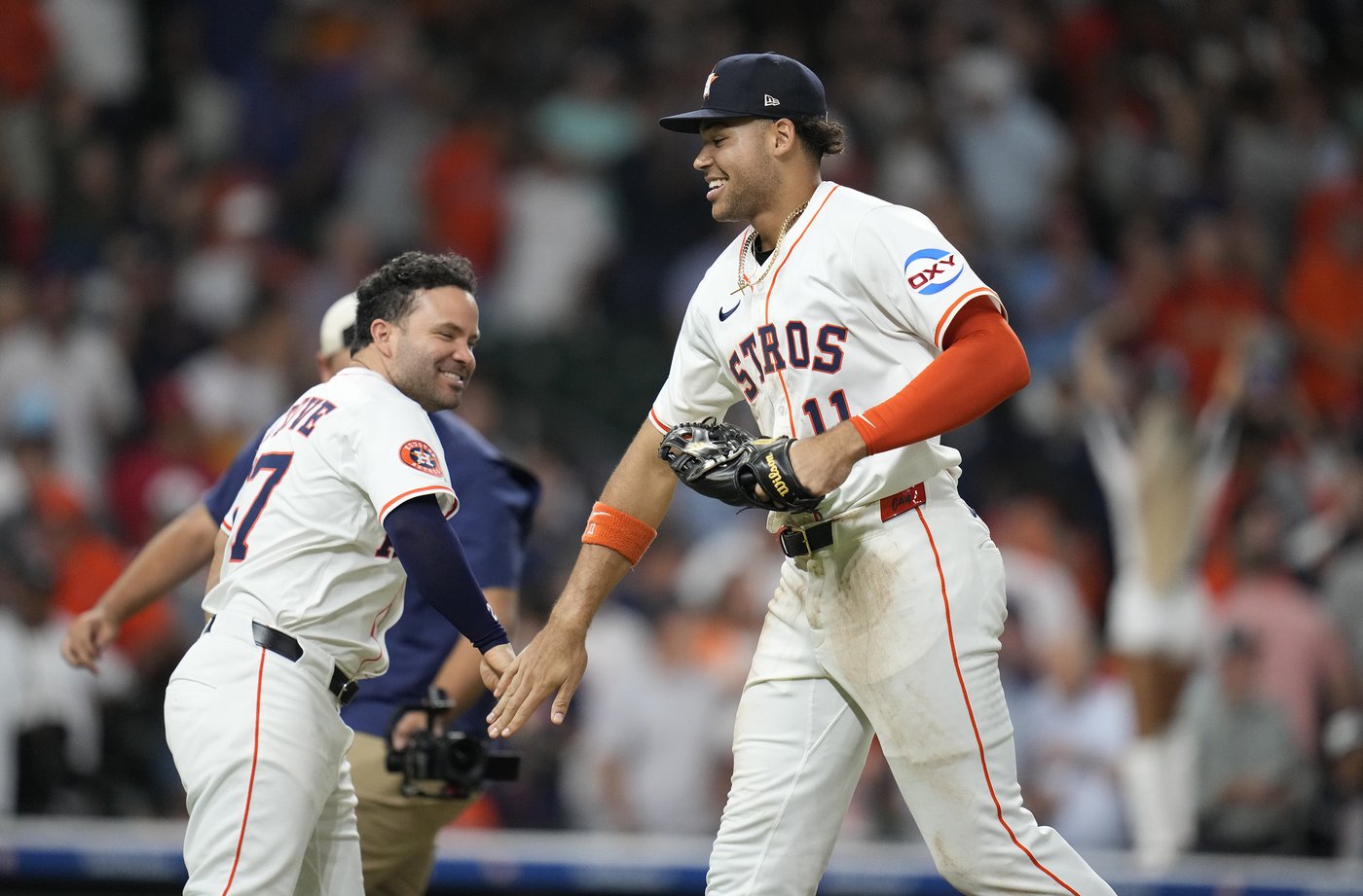 Cam Smith hits an RBI single in the 8th to give Astros 2-1 win over Phillies | iNFOnews.ca Cam Smith hits an RBI single in the 8th to give Astros 2-1 win over Phillies | iNFOnews.ca