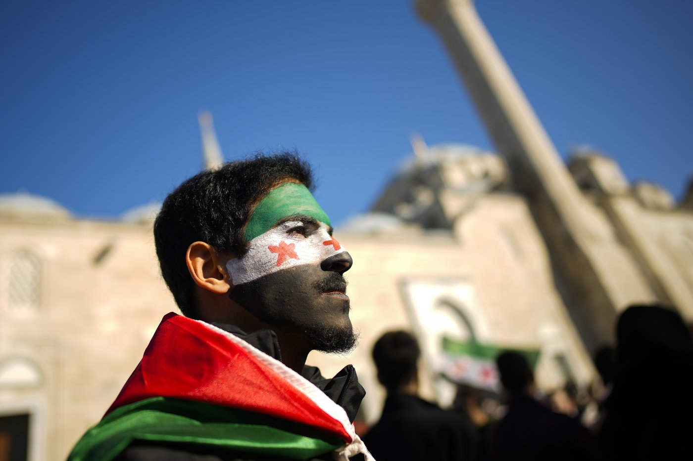 Global reaction to Assad's sudden ouster from Syria ranges from jubilation to alarm | iNFOnews.ca Global reaction to Assad's sudden ouster from Syria ranges from jubilation to alarm | iNFOnews.ca