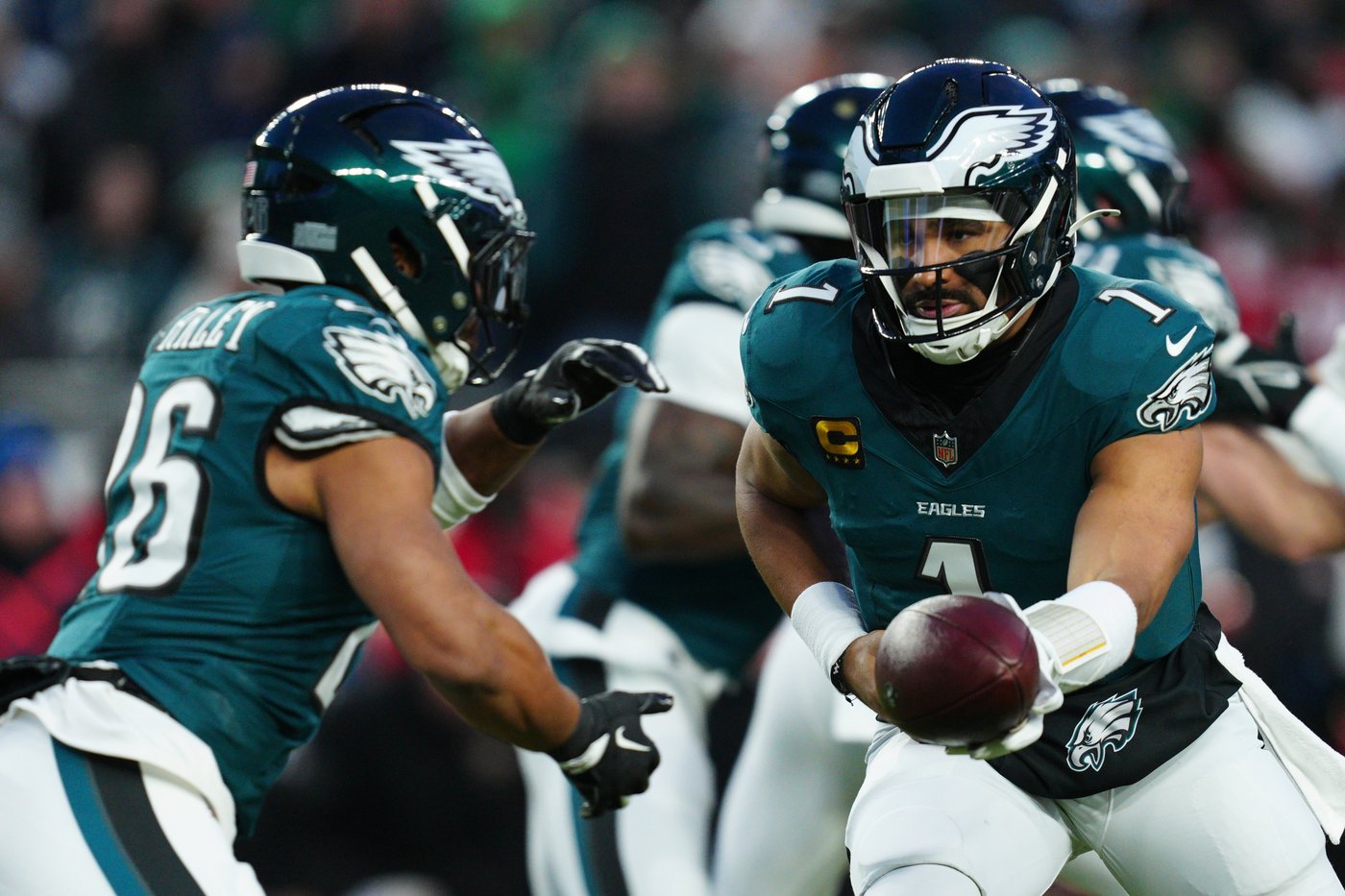 Jalen Hurts avoids endorsing offensive coordinator Kevin Patullo after Eagles' playoff exit | iNFOnews.ca