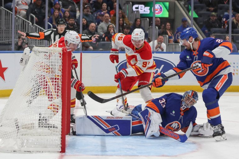 Flames' Olofsson making most of opportunity after 'shocking' trade from Avalanche | iNFOnews.ca