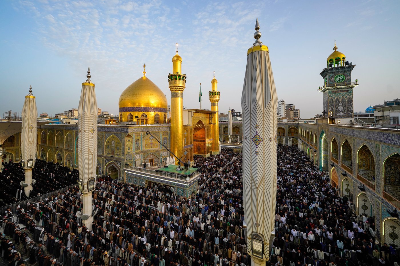 A look at celebrations for Eid al-Fitr around the world, in photos | iNFOnews.ca