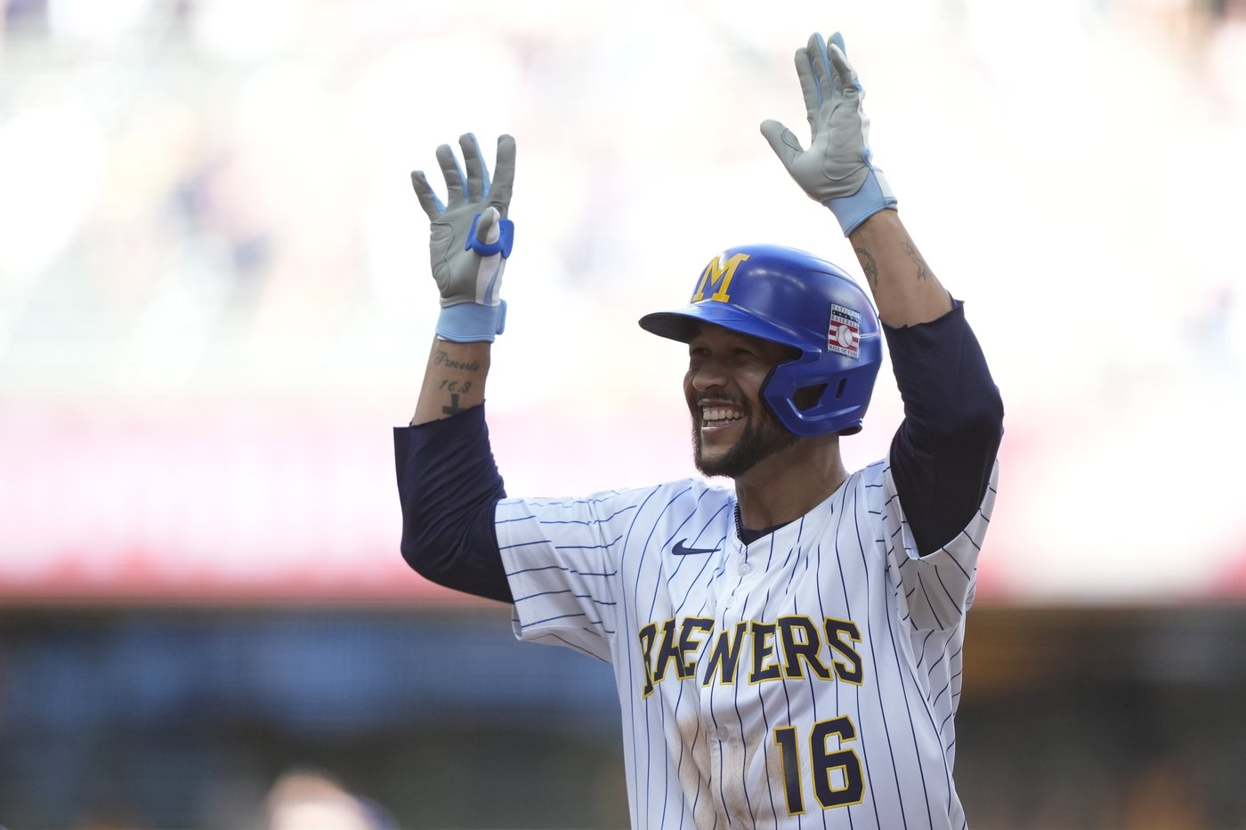 Perkins delivers winning hit as Brewers rally to beat Marlins 3-2 and avoid sweep | iNFOnews.ca Perkins delivers winning hit as Brewers rally to beat Marlins 3-2 and avoid sweep | iNFOnews.ca