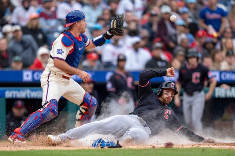 Kwan, Hoskins, Bazzana power Guardians past Phillies 3-1 for 8th win in 9 games | iNFOnews.ca