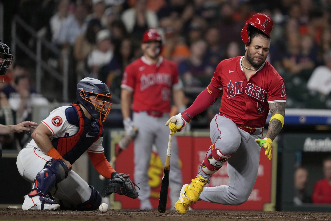 Peraza's clutch 2-run hit in the ninth lifts Angels over Astros 4-1 | iNFOnews.ca Peraza's clutch 2-run hit in the ninth lifts Angels over Astros 4-1 | iNFOnews.ca