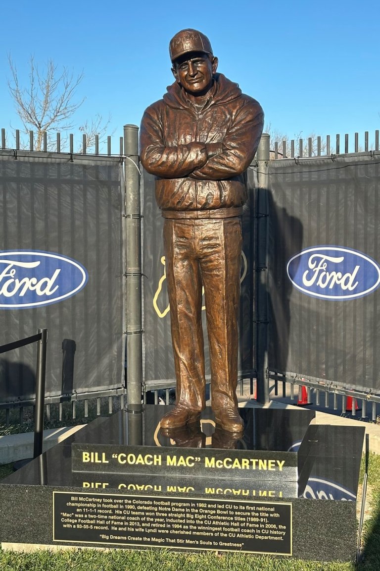 Former players donate bronze statue of late Colorado coach Bill McCartney, located on practice field | iNFOnews.ca