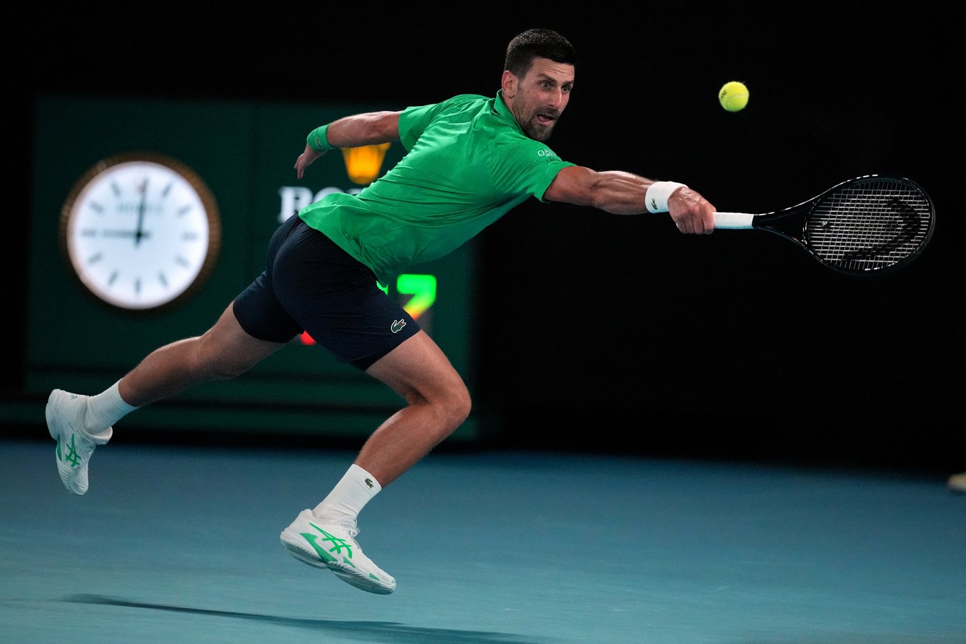 Djokovic secures 400th Grand Slam match win to extend record, ties Federer's Australian Open mark | iNFOnews.ca Djokovic secures 400th Grand Slam match win to extend record, ties Federer's Australian Open mark | iNFOnews.ca