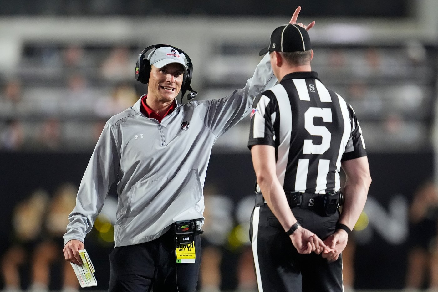 Vanderbilt opens with 28-9 win over Austin Peay with lightning ending game early | iNFOnews.ca Vanderbilt opens with 28-9 win over Austin Peay with lightning ending game early | iNFOnews.ca