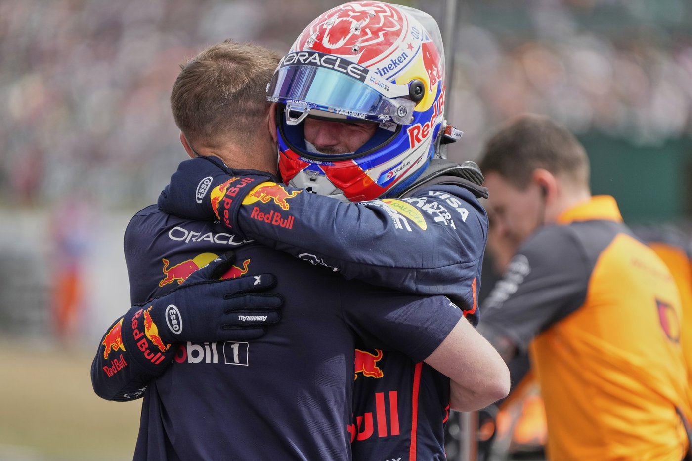 Verstappen bests his F1 title rivals Piastri and Norris for British GP pole | iNFOnews.ca Verstappen bests his F1 title rivals Piastri and Norris for British GP pole | iNFOnews.ca