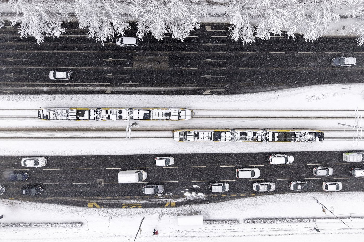 Balkans snowstorm leaves tens of thousands of homes without power, causes traffic chaos | iNFOnews.ca Balkans snowstorm leaves tens of thousands of homes without power, causes traffic chaos | iNFOnews.ca
