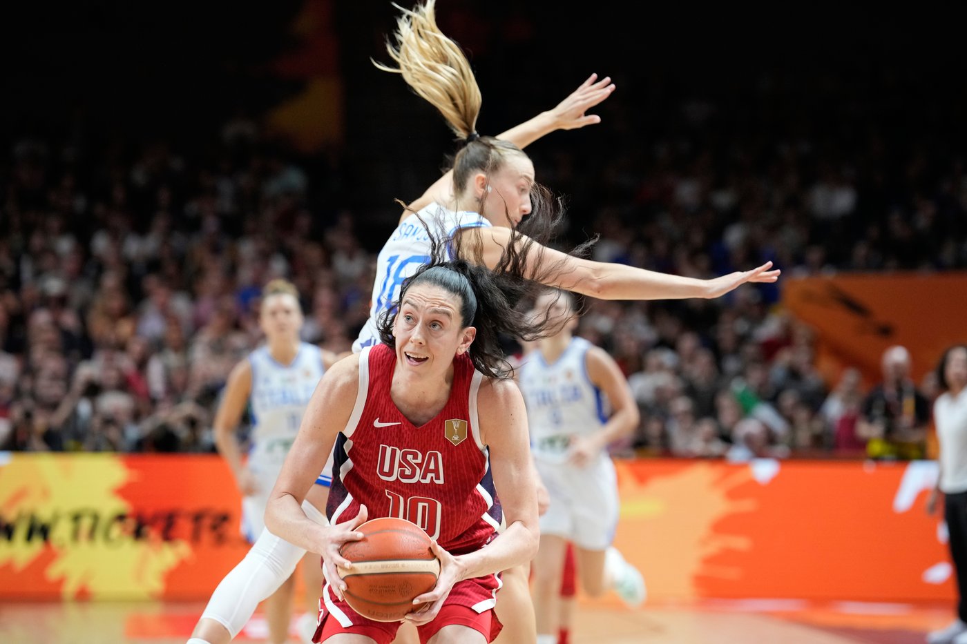 Italy’s upset bid falls short as the US escapes 55-52 in a tense World Cup game | iNFOnews.ca Italy’s upset bid falls short as the US escapes 55-52 in a tense World Cup game | iNFOnews.ca