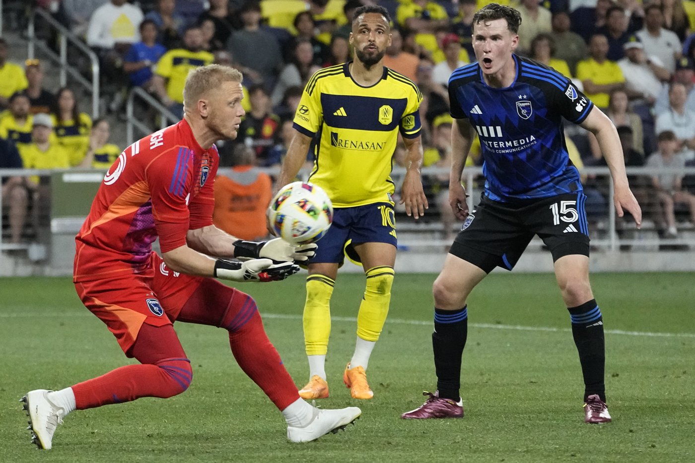 Veteran goalkeeper William Yarbrough brings more than experience to Toronto FC | iNFOnews.ca