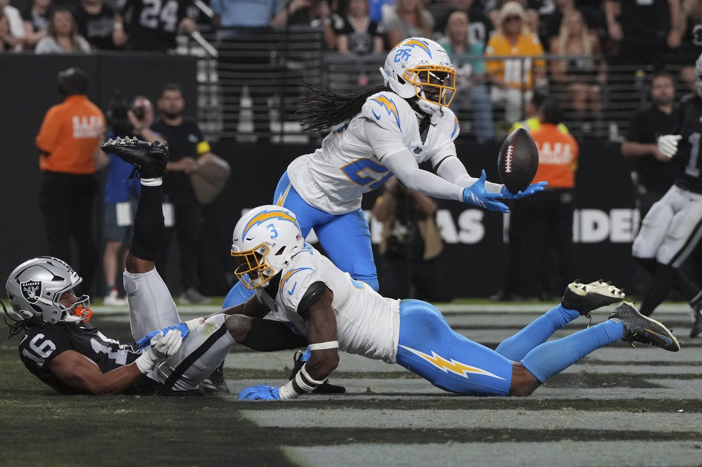 Chargers look to start 3-0 for the first time since 2002 against Broncos | iNFOnews.ca Chargers look to start 3-0 for the first time since 2002 against Broncos | iNFOnews.ca