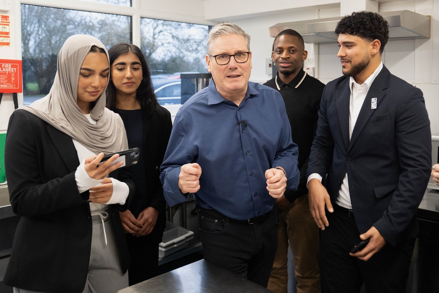 Row erupts within UK's governing Labour Party after popular mayor blocked from upcoming election | iNFOnews.ca