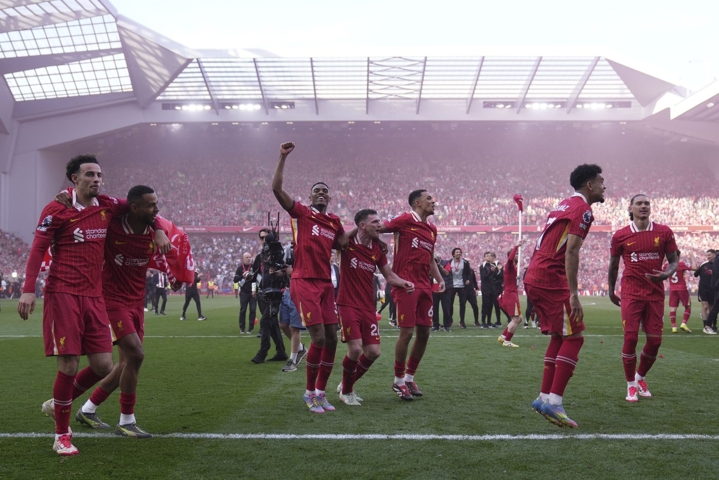 Party time at Anfield as Liverpool wins Premier League for record-equaling 20th top-flight title | iNFOnews.ca Party time at Anfield as Liverpool wins Premier League for record-equaling 20th top-flight title | iNFOnews.ca