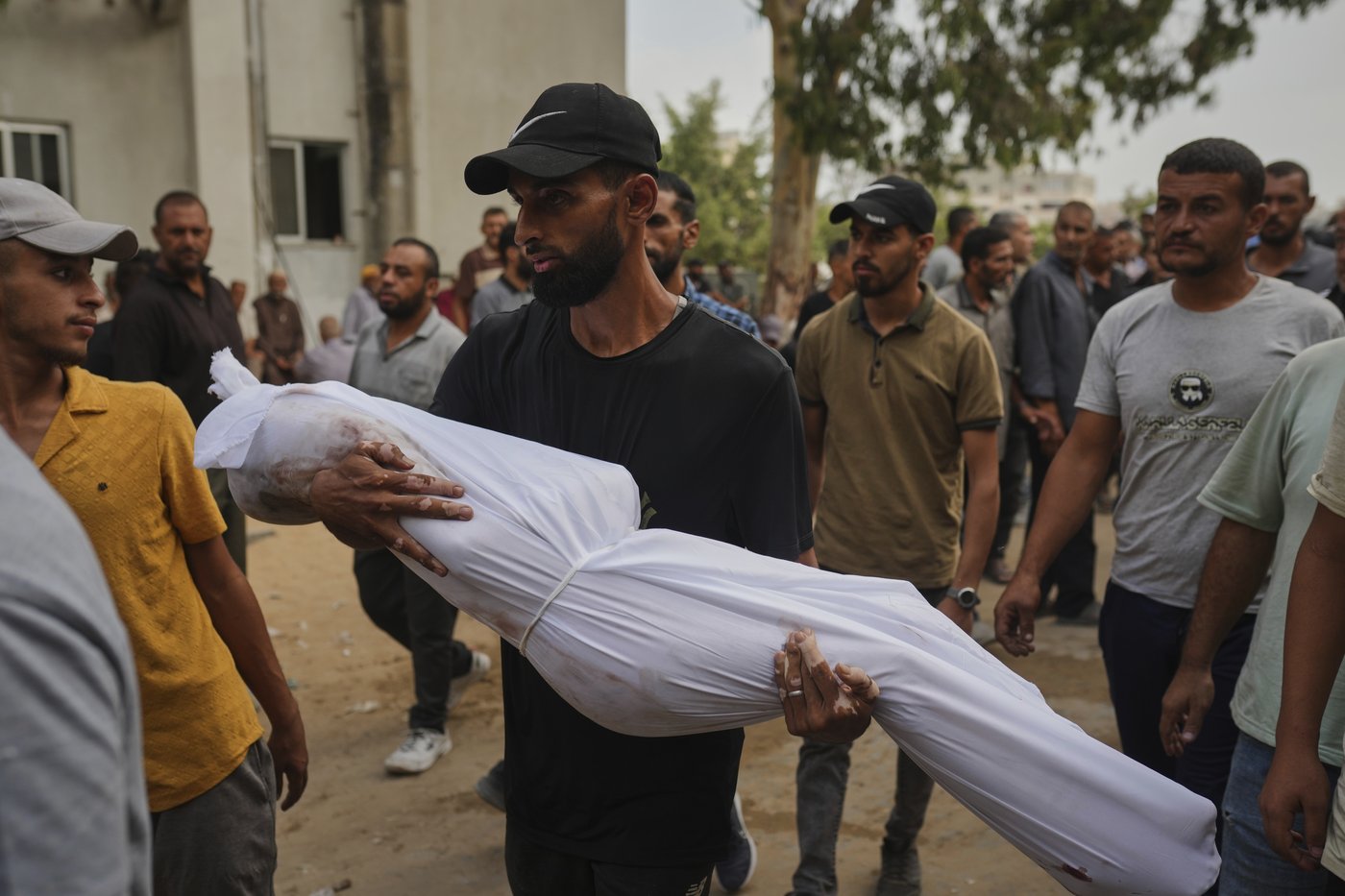 Palestinian death toll passes 64,000, health officials say, as Israel and Hamas dig in on demands | iNFOnews.ca