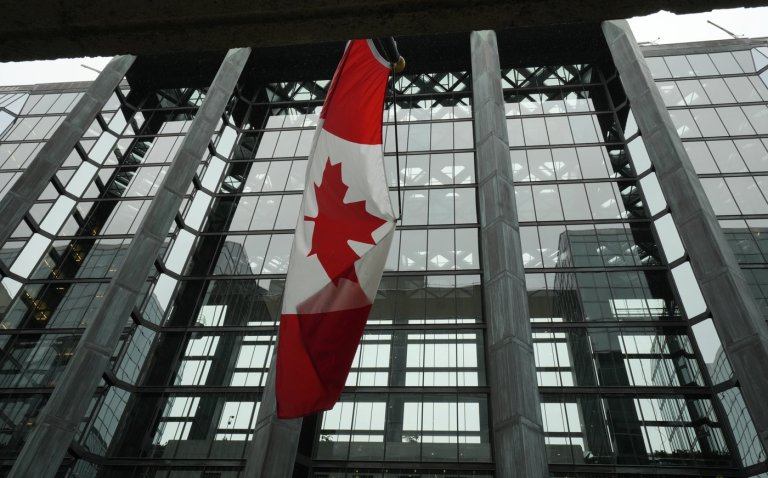 Ottawa directs some with citizenship by descent to surrender citizenship certificates | iNFOnews.ca