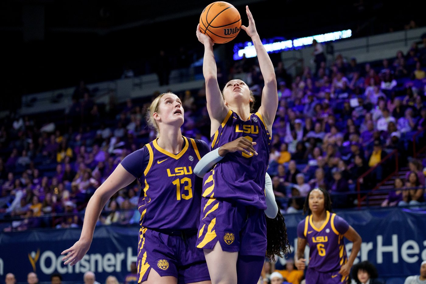 Kate Koval has career-high 22 points in No. 5 LSU's 126-62 romp over winless UNO | iNFOnews.ca Kate Koval has career-high 22 points in No. 5 LSU's 126-62 romp over winless UNO | iNFOnews.ca