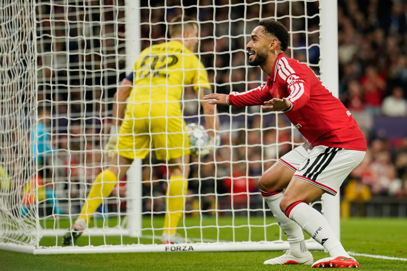 Man United goes on a scoring spree in its long-awaited return to the Champions League | iNFOnews.ca Man United goes on a scoring spree in its long-awaited return to the Champions League | iNFOnews.ca