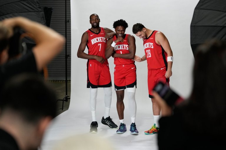 NBA Media Day in photos: Portraits and behind the scenes moments | iNFOnews.ca
