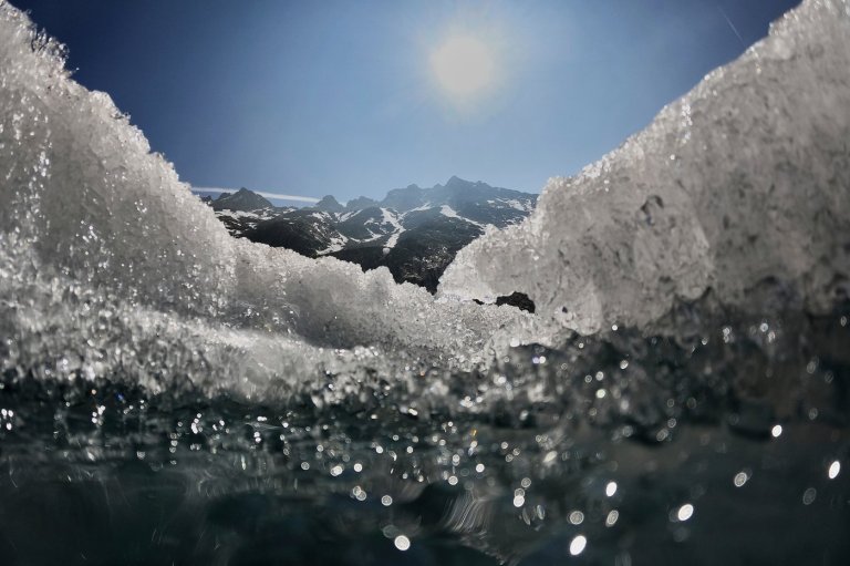 Swiss glaciers shrank 3% this year, the fourth-biggest retreat on record, experts say | iNFOnews.ca