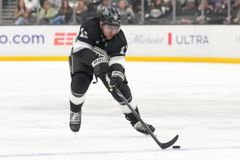 Kings' Kopitar sets franchise points record with goal against Devils | iNFOnews.ca