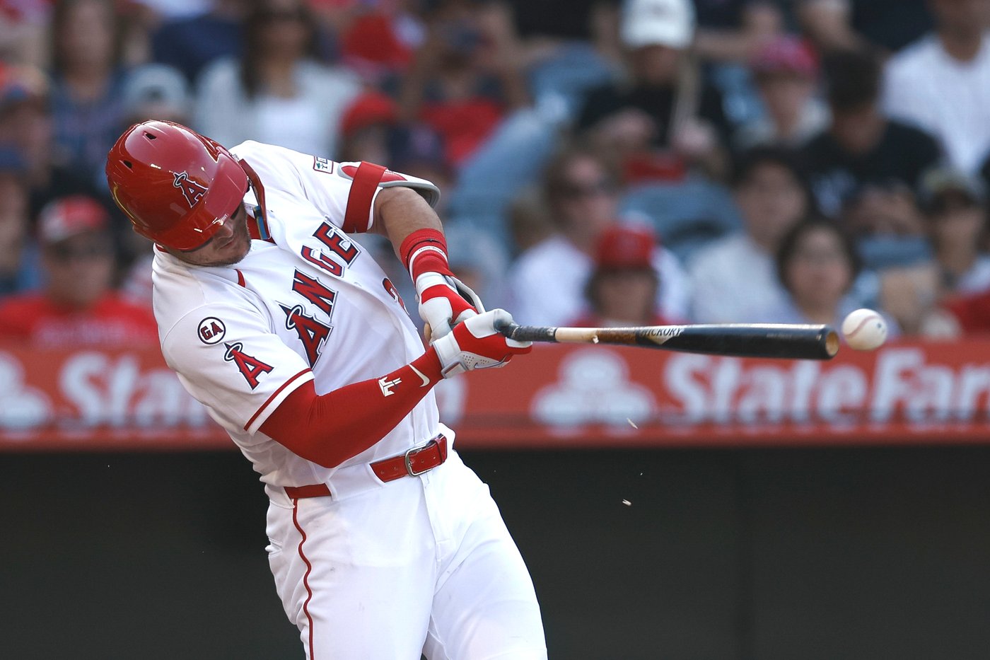 Detmers nearly perfect while striking out 14, Angels beat Rangers 2-1 on error in 9th for 1st sweep | iNFOnews.ca
