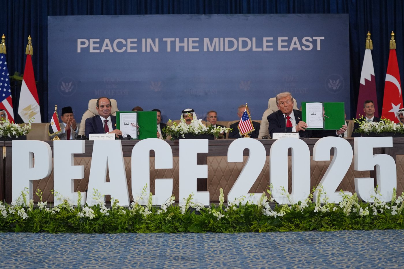 Trump urges leaders to put 'old feuds' aside as he calls for a new era of harmony in the Middle East | iNFOnews.ca