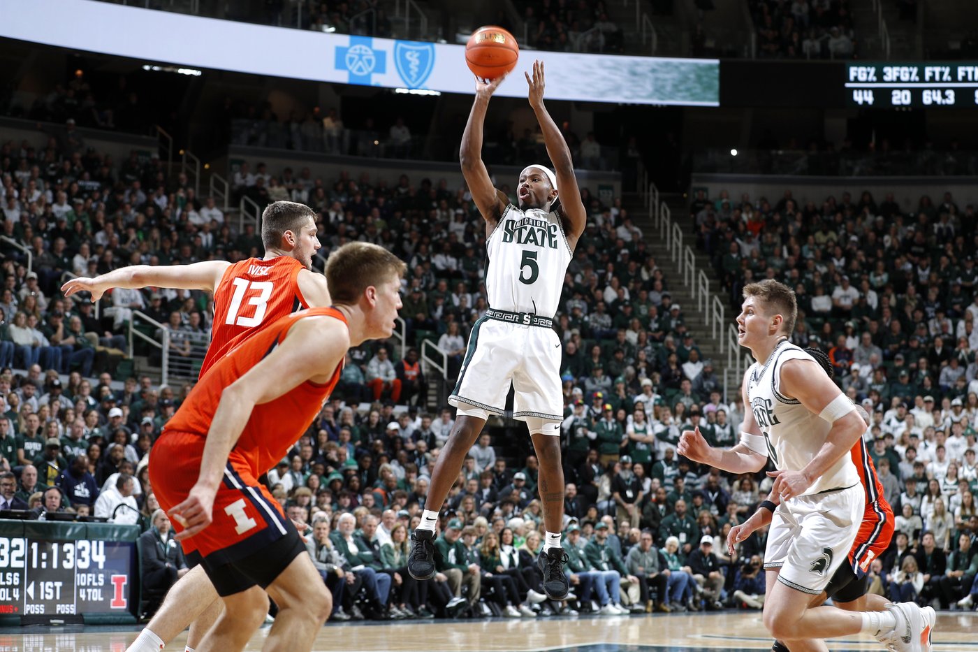 No. 12 Michigan State rallies and holds on to beat No. 19 Illinois 80-78 for 11th straight win | iNFOnews.ca No. 12 Michigan State rallies and holds on to beat No. 19 Illinois 80-78 for 11th straight win | iNFOnews.ca