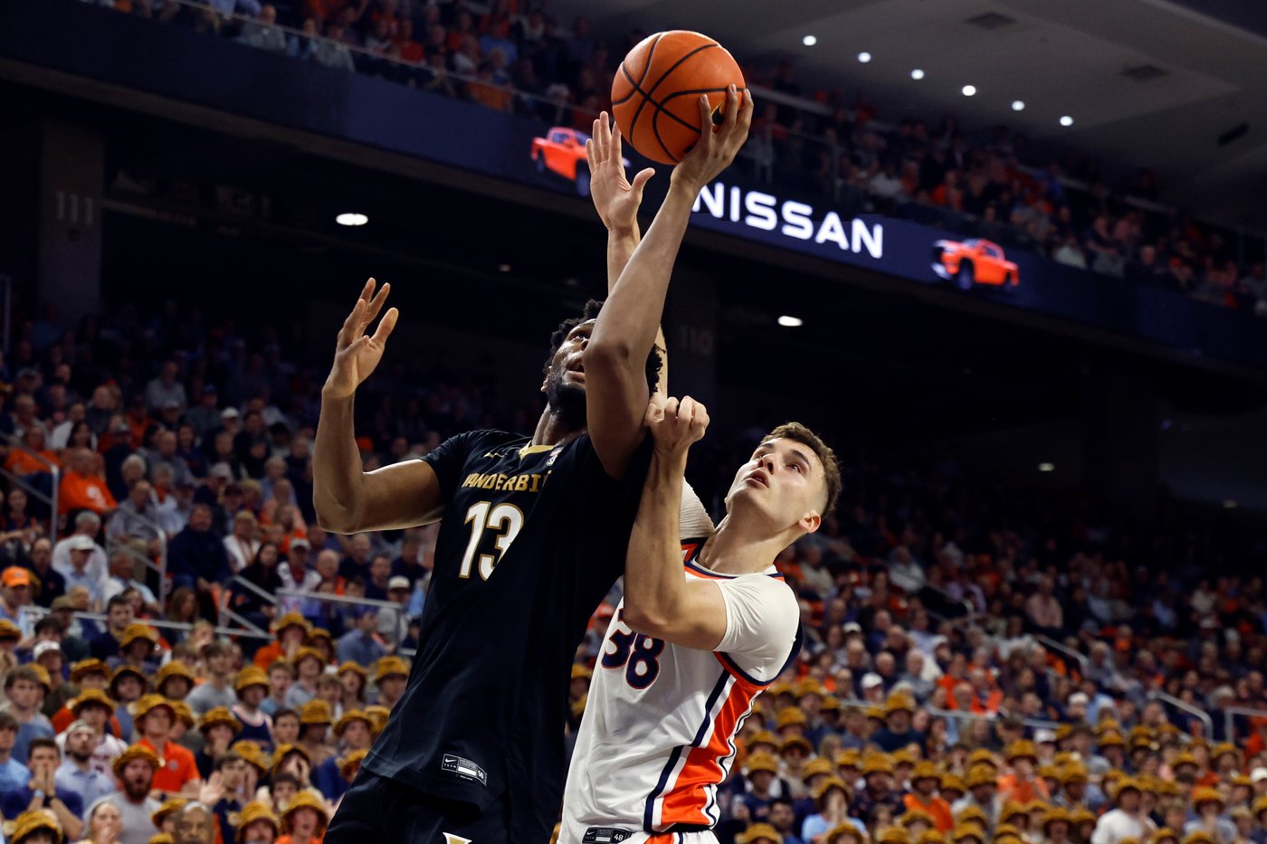 Tyler Tanner scores 25 points to help No. 19 Vanderbilt outlast Auburn 84-76 | iNFOnews.ca