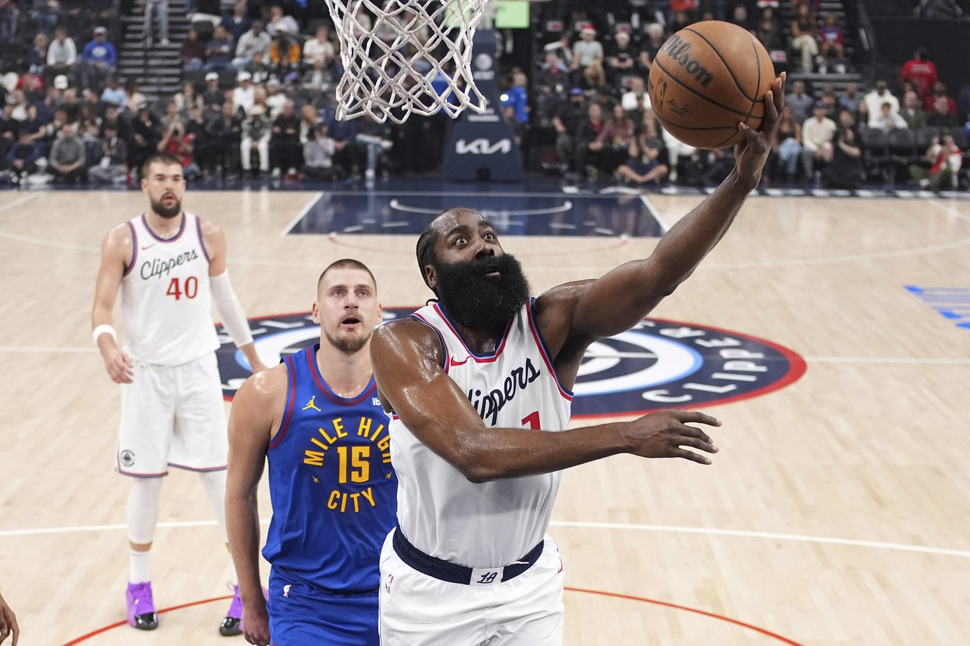 Dialing long distance: Harden joins Curry as the only NBA players to reach 3,000 3-pointers | iNFOnews.ca