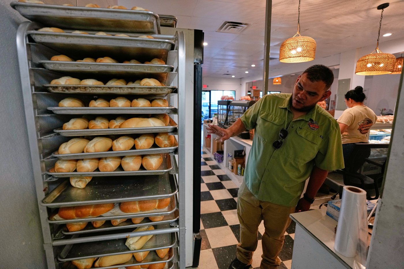 How AP obtained and analyzed data on 4.5 million migrants released in the US at the border | iNFOnews.ca How AP obtained and analyzed data on 4.5 million migrants released in the US at the border | iNFOnews.ca
