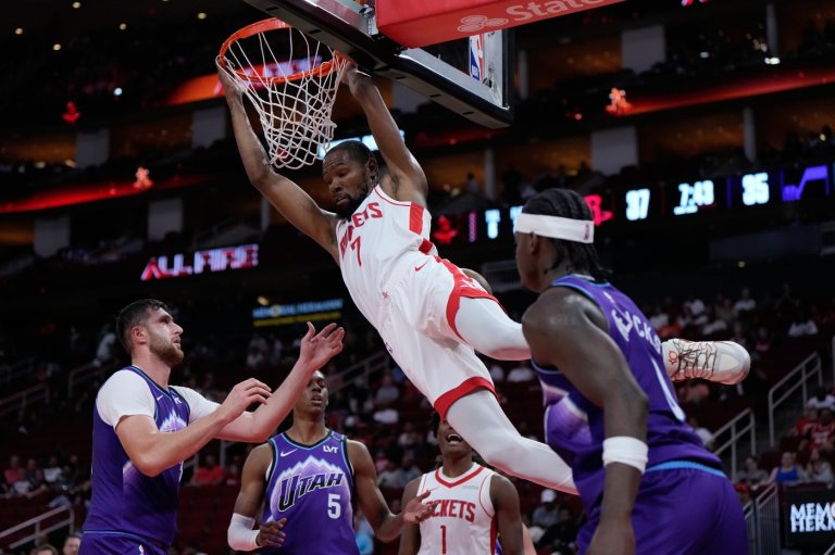 Durant on his preseason debut with Rockets: 'It felt like I've been here for a while' | iNFOnews.ca
