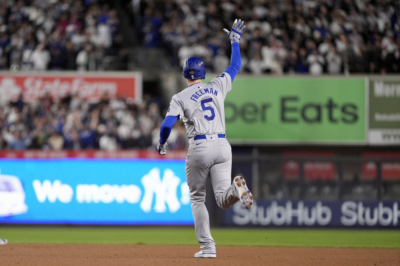 Freddie Freeman homers again for Dodgers early in Game 4 to set a pair of World Series records | iNFOnews.ca