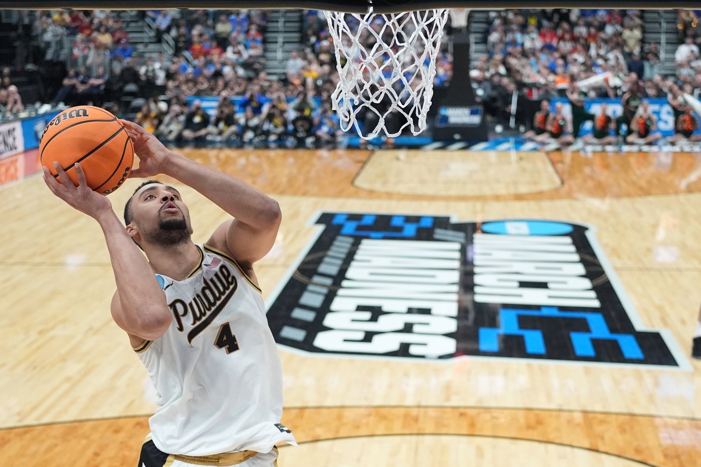 Fletcher Loyer stars as Purdue advances to 3rd straight Sweet 16, beating Miami 79-69 | iNFOnews.ca Fletcher Loyer stars as Purdue advances to 3rd straight Sweet 16, beating Miami 79-69 | iNFOnews.ca