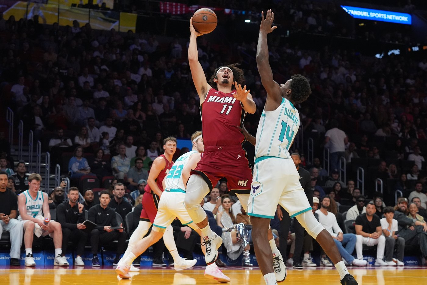 Powell scores 25, Heat start fast and run away from Hornets in NBA Cup, 126-108 | iNFOnews.ca