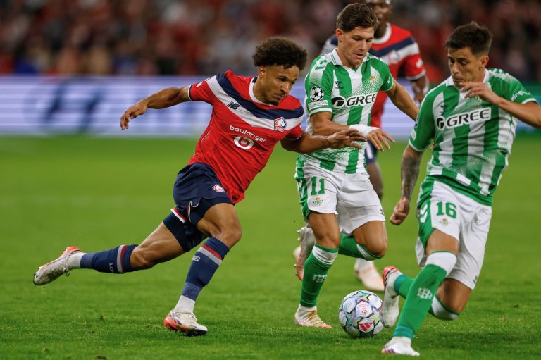 Champions League club Lille says defender Santos ruptured ACL in tackle and considers legal action | iNFOnews.ca